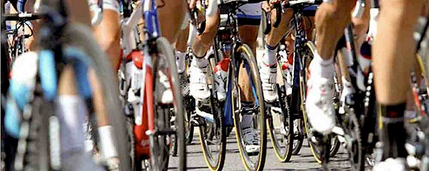 Ciclismo agonistico e cicloturismo slow, analisi sul settore