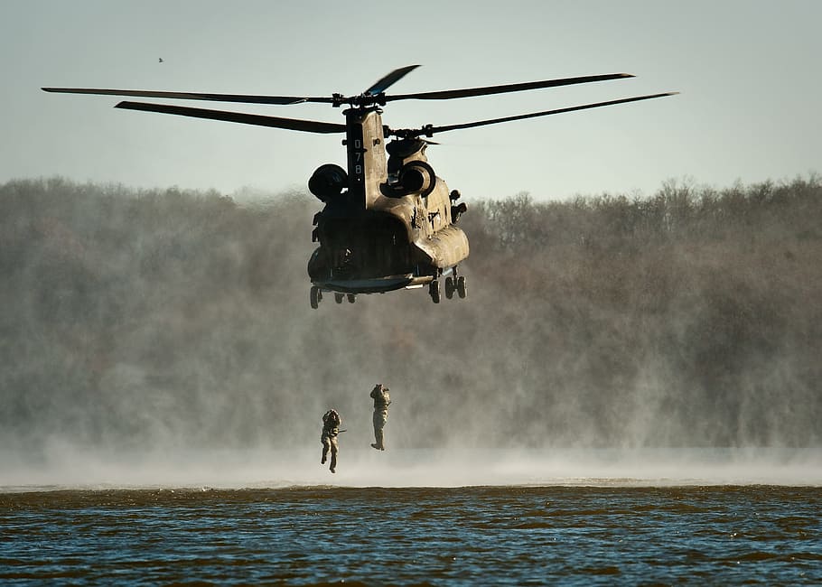 Esercito americano blocca flotta elicotteri Chinook